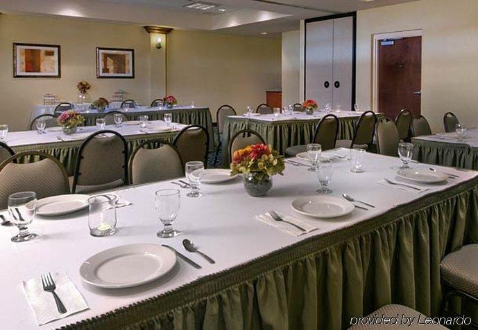 Springhill Suites By Marriott Chicago Southwest At Burr Ridge Hinsdale Зручності фото